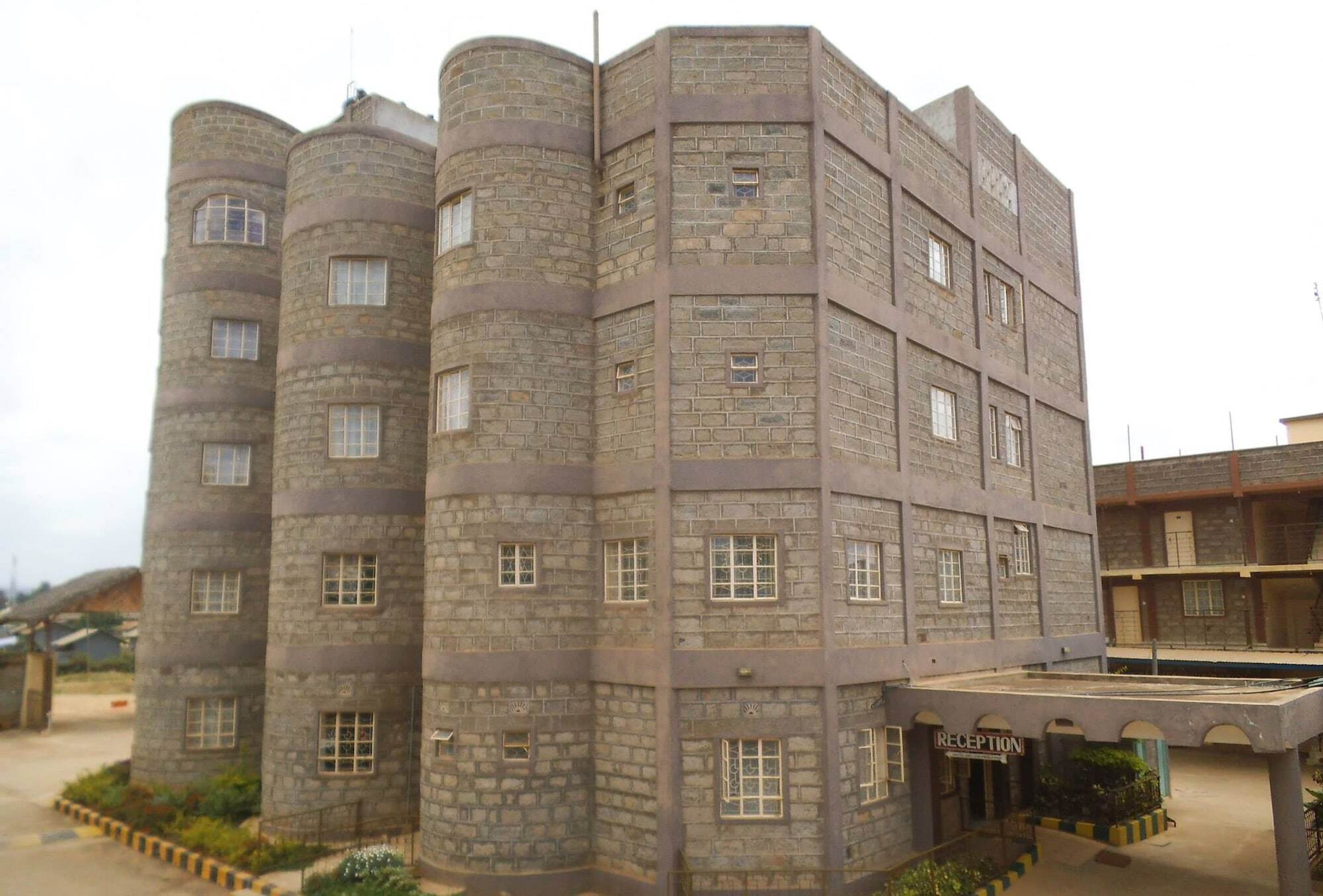 Nanyuki Simba Lodge Kültér fotó